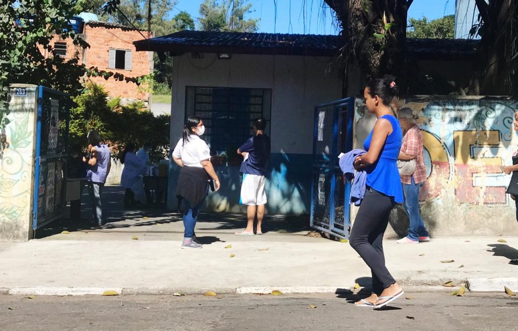 Postos de saúde estão sem vacinas para gripe em Guarulhos