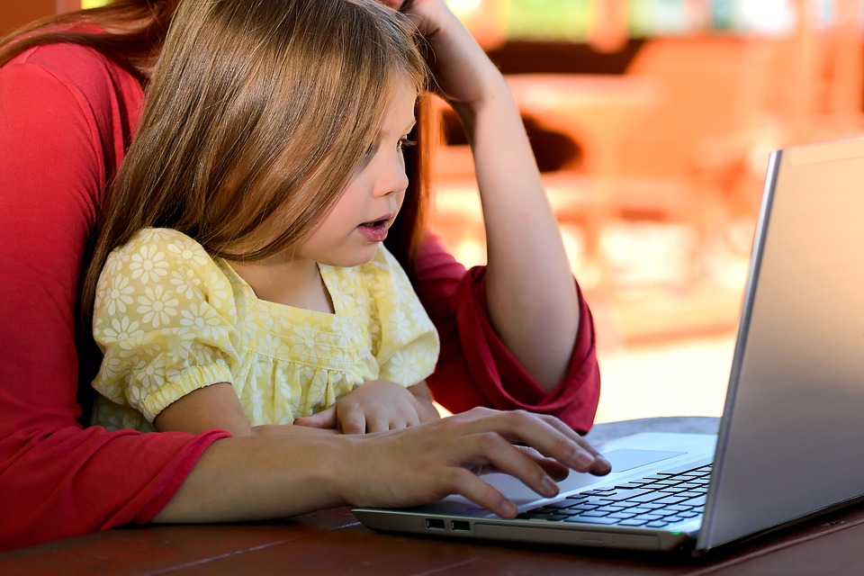 Crianças na internet: 9 dicas de segurança digital na quarentena
