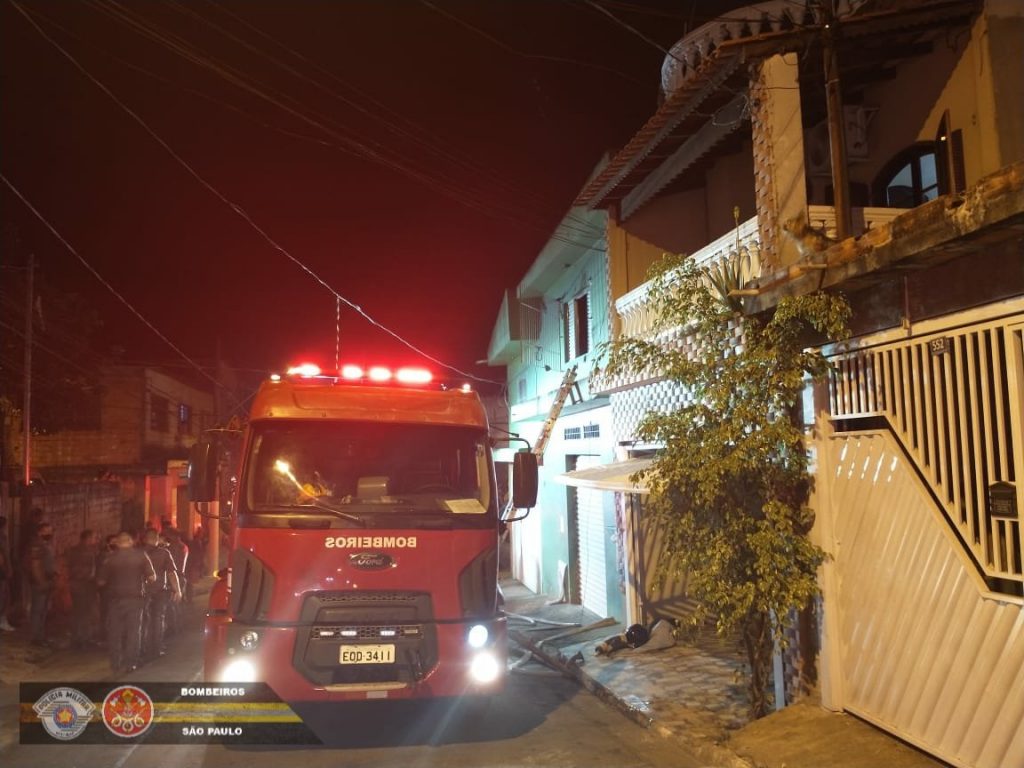 Polícia prende inquilino suspeito de incêndio criminoso que matou um e deixou 3 feridos