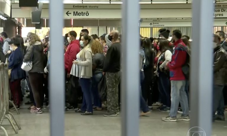 Aglomeração no Metrô