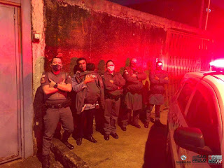 PMs recuperam carro furtado com criança dentro