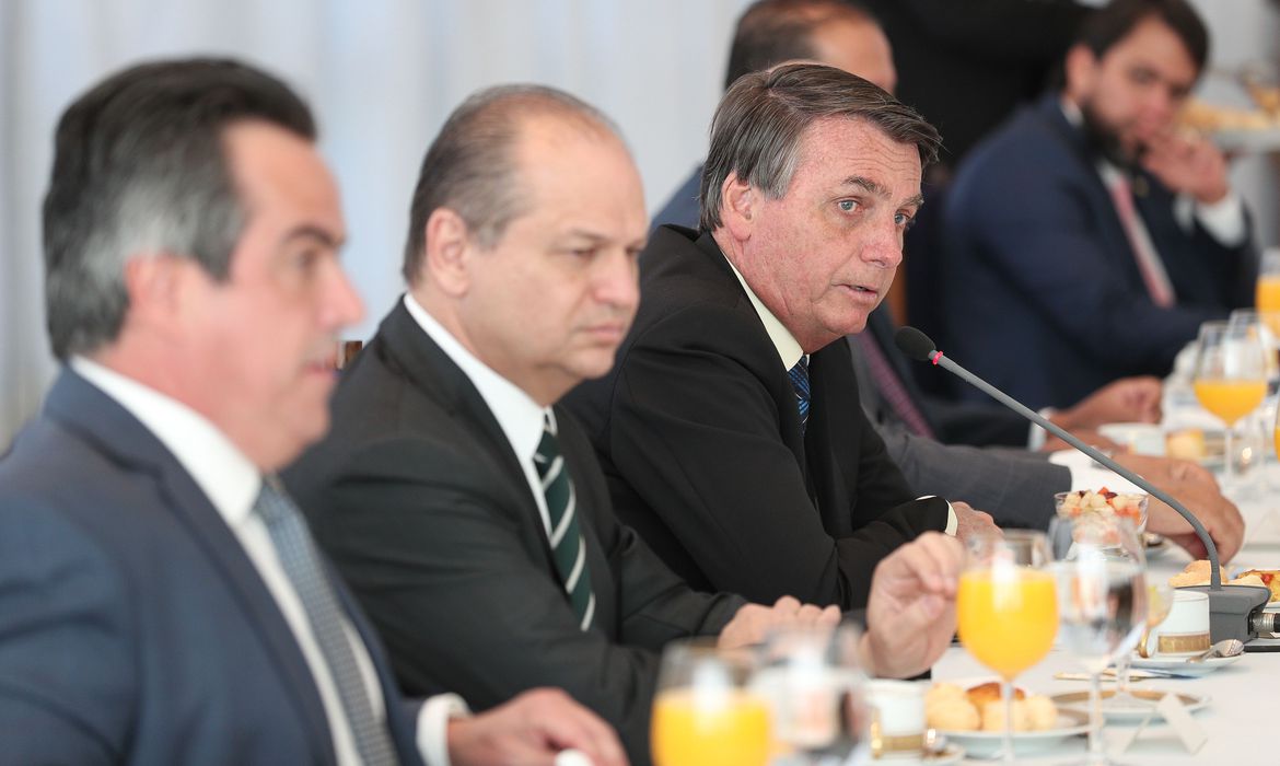 Bolsonaro e ministros