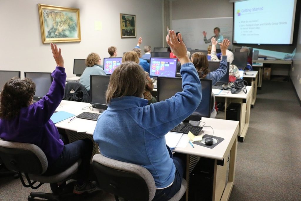 Abertas inscrições para a Educação de Jovens e Adultos no segundo semestre