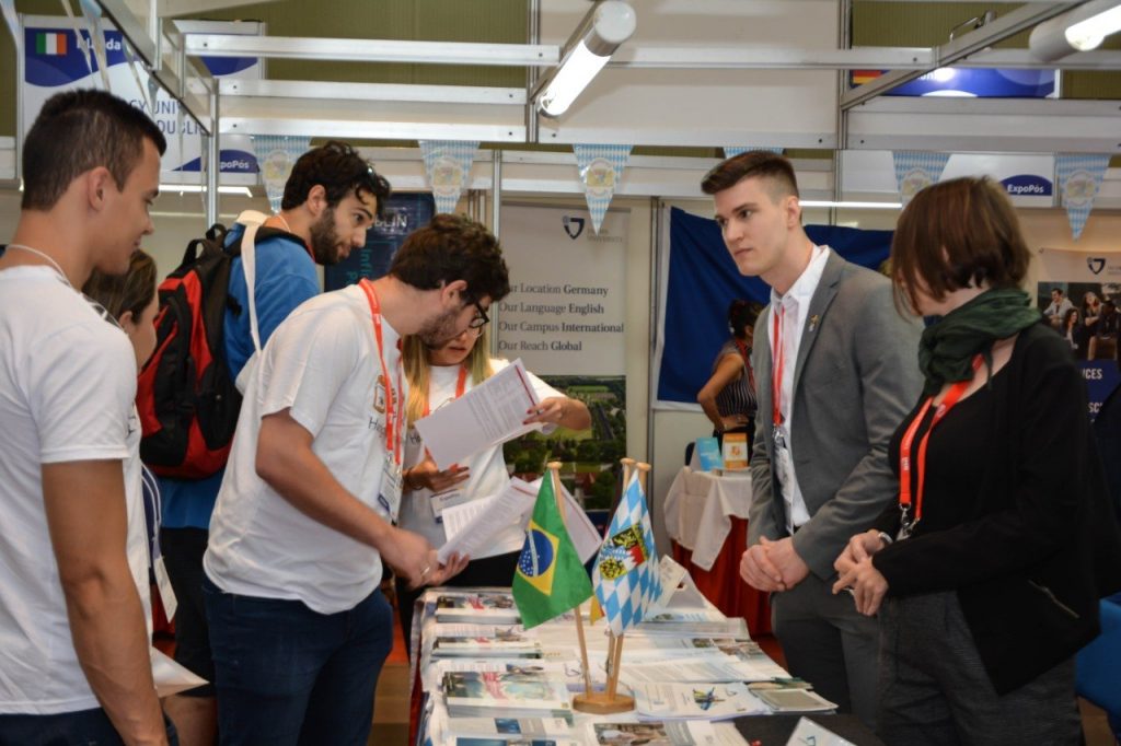 Salão do estudante será on-line com ofertas de isenção de matrículas e custo reduzido