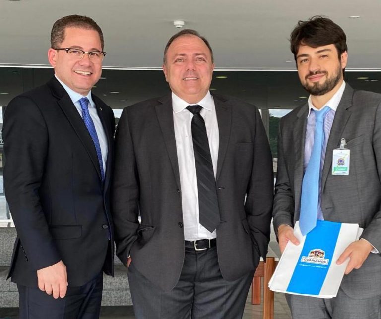 Guti se reuniu com o ministro eduardo pazzuelo