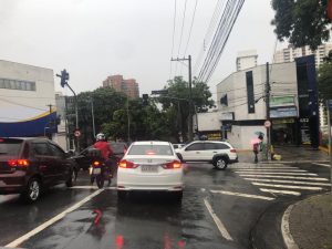 semáforo na Tiradentes