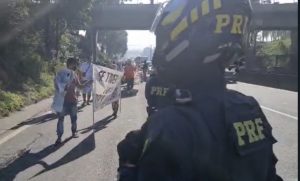 Protesto de comerciantes na Dutra