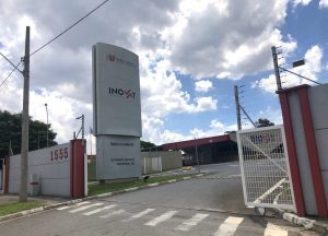 Marques espera que a aprovação aconteça até junho e que a empresa dele passe a produzir o ingrediente ativo no laboratório biomédico em Brasília, em vez de importá-lo da Rússia.