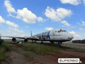 Avião em leilão