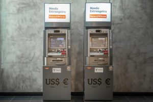 Caixa banco 24 horas