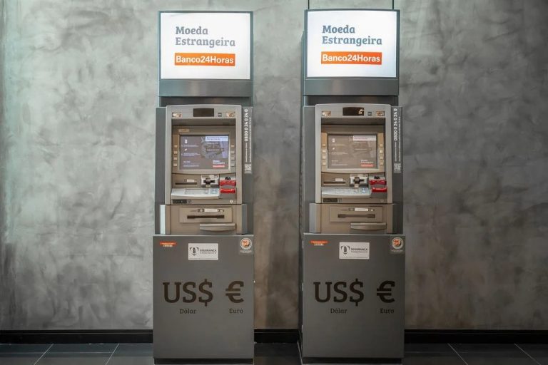 Caixa banco 24 horas