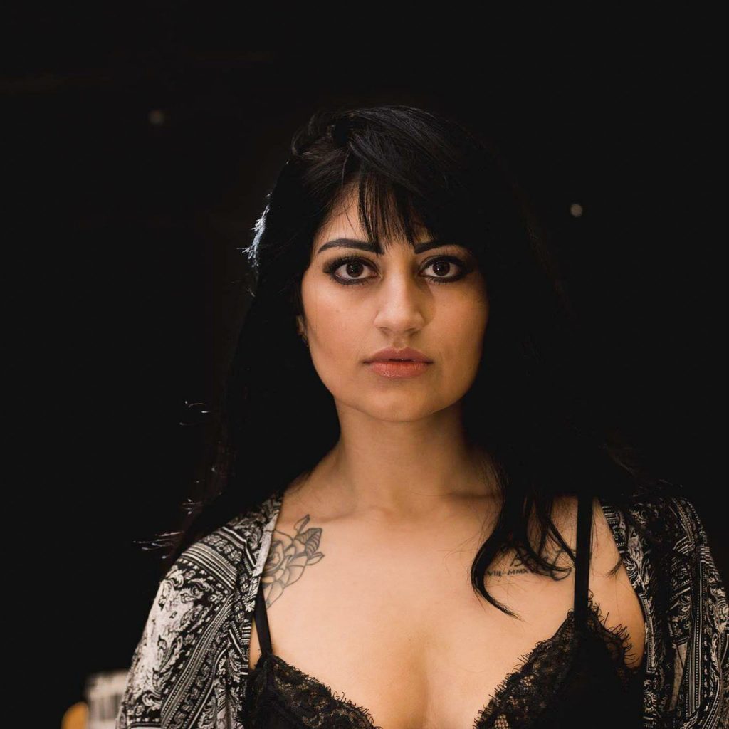 Cantora guarulhense lança álbum nesta sexta-feira