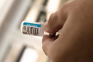 vacina fiocruz oxford astrazeneca