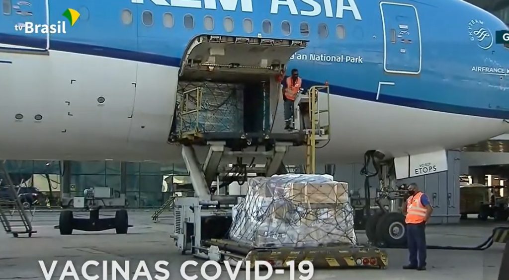 Chegam ao Aeroporto de Guarulhos mais 3,8 milhões de doses da vacina AstraZeneca