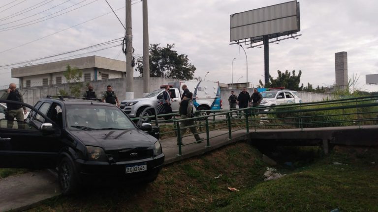 Tiroteio Parada Neto