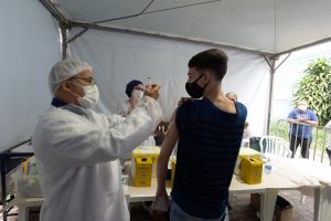vacinação coronavírus Matheus Menezes