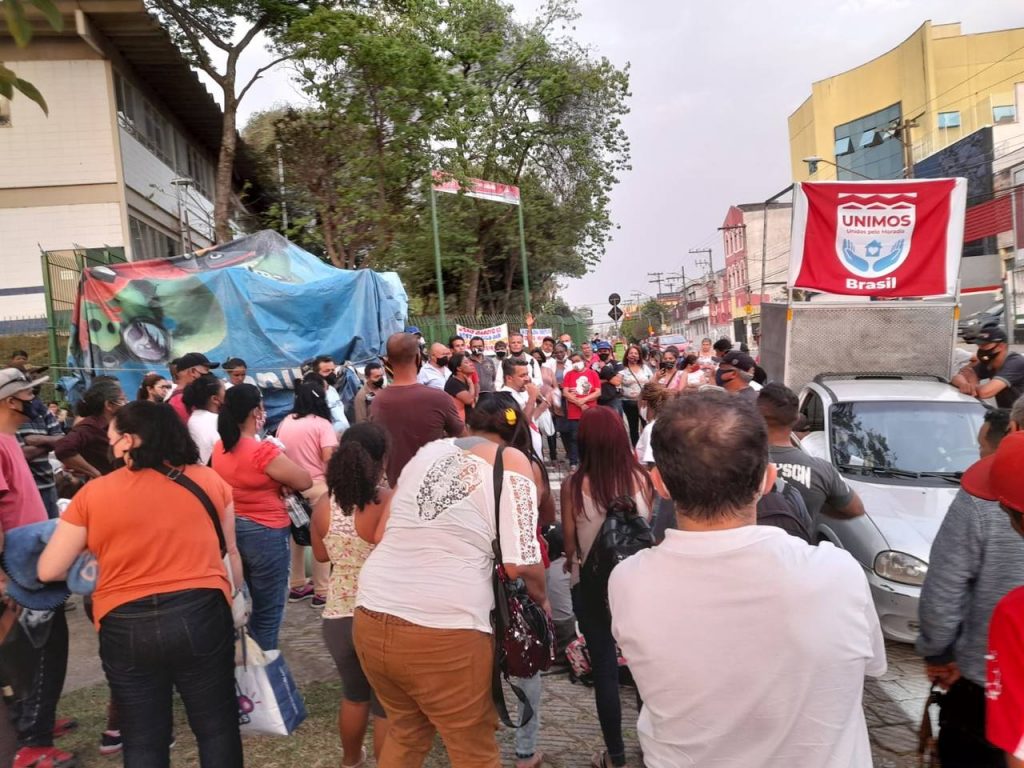 Unimos em frente à Prefeitura