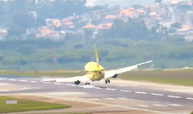 Avião mercado livre