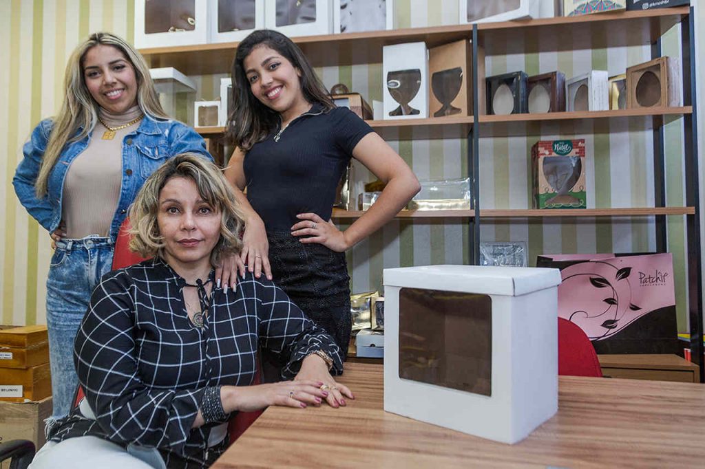 Com apoio das filhas, fabricante de embalagens de Guarulhos renasce na pandemia e dobra faturamento