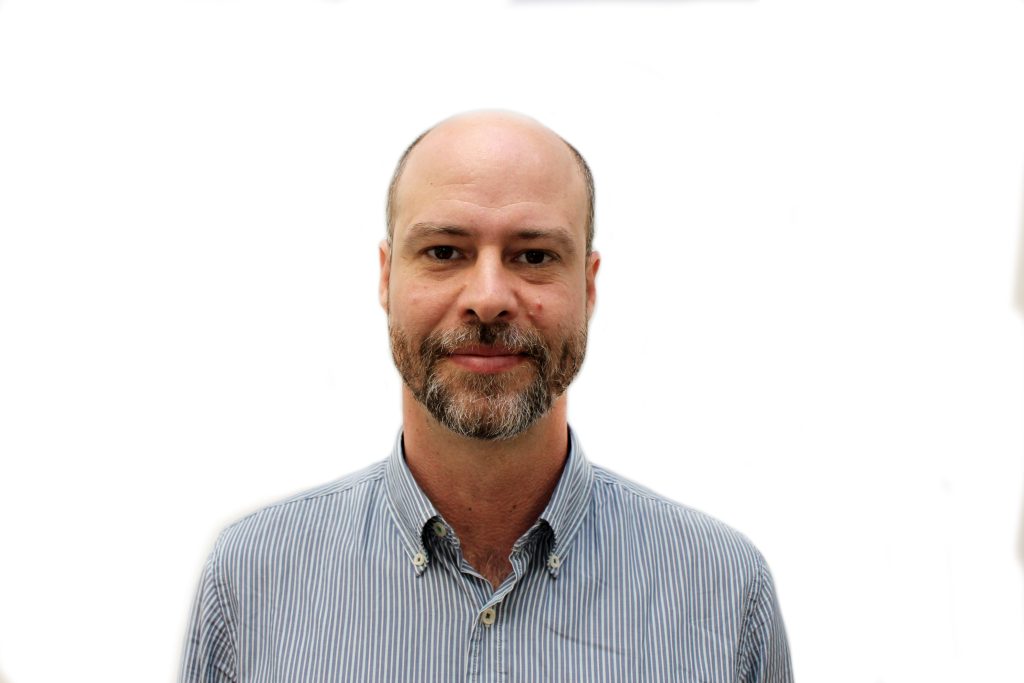 Dr. Carlo Rodrigo Moraes Duarte