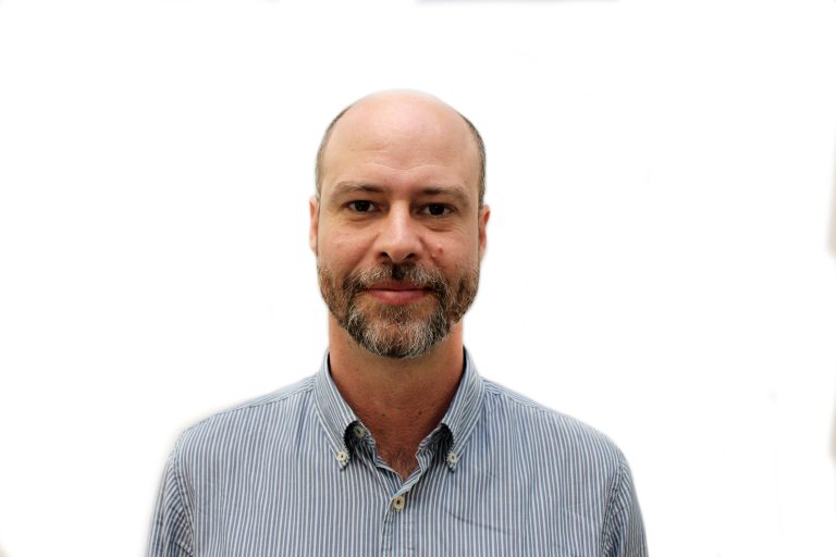 Dr. Carlo Rodrigo Moraes Duarte