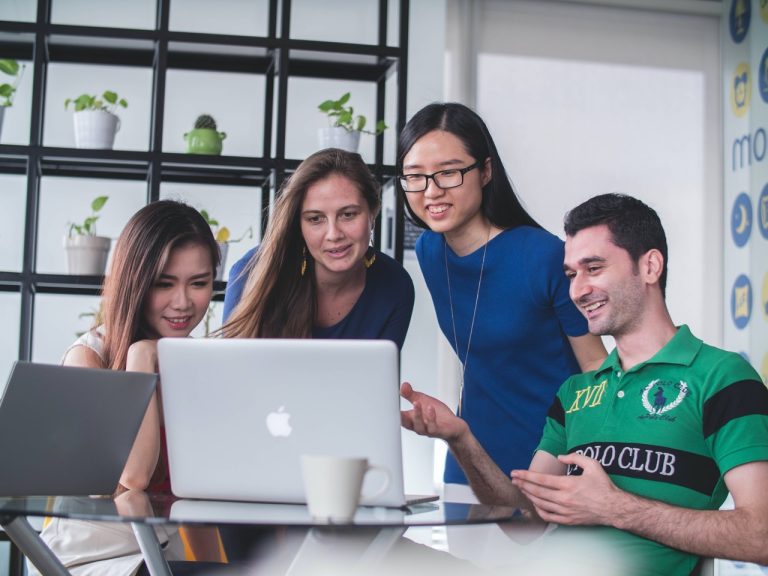 estudantes - estágio - emprego - curso