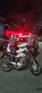 Policiais militares recuperam moto roubada
