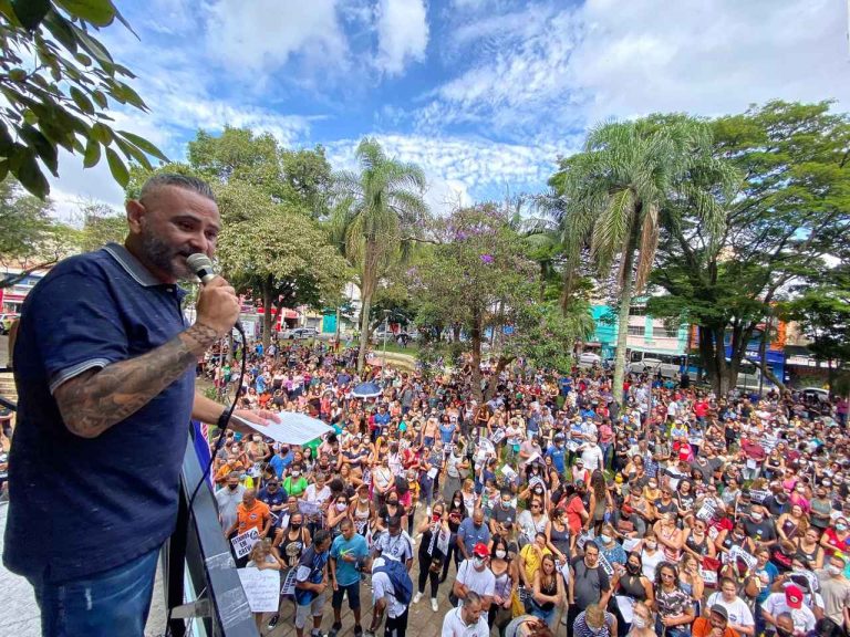 Greve dos servidores x Praça Getúlio Vargas, Pedro Zanotti_Easy-Resize.com (1)