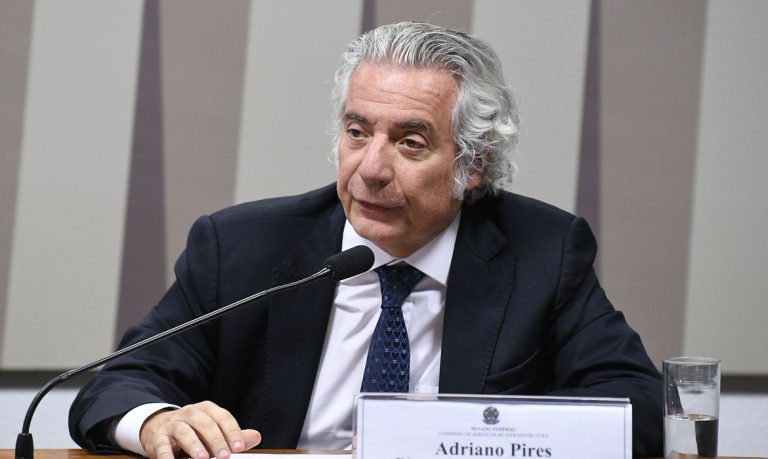 Adriano Pires