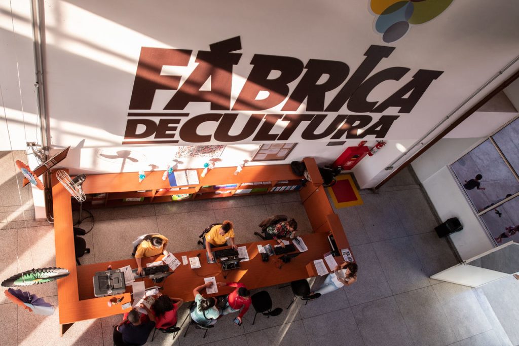 Fábricas de Cultura têm programação de maio dedicada aos Beatles