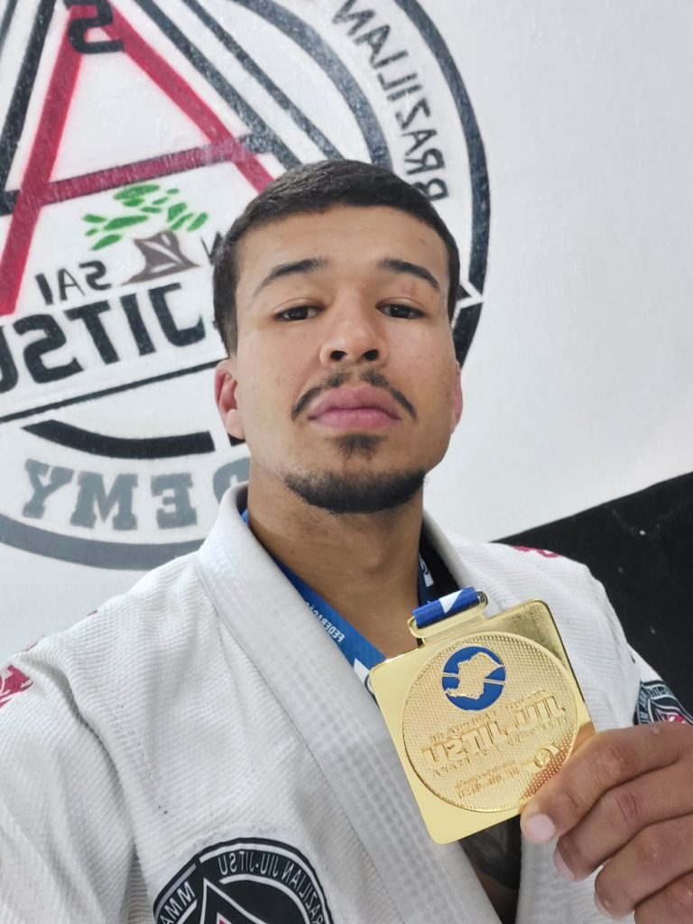 Lutador guarulhense vence mais uma etapa do Circuito Paulista de Jiu-Jitsu Lutador guarulhense vence mais uma etapa do Circuito Paulista de Jiu-Jitsu