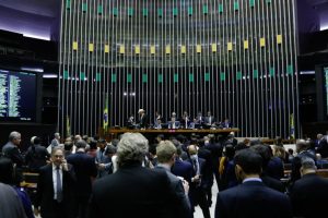 plenário x Câmara dos Deputados