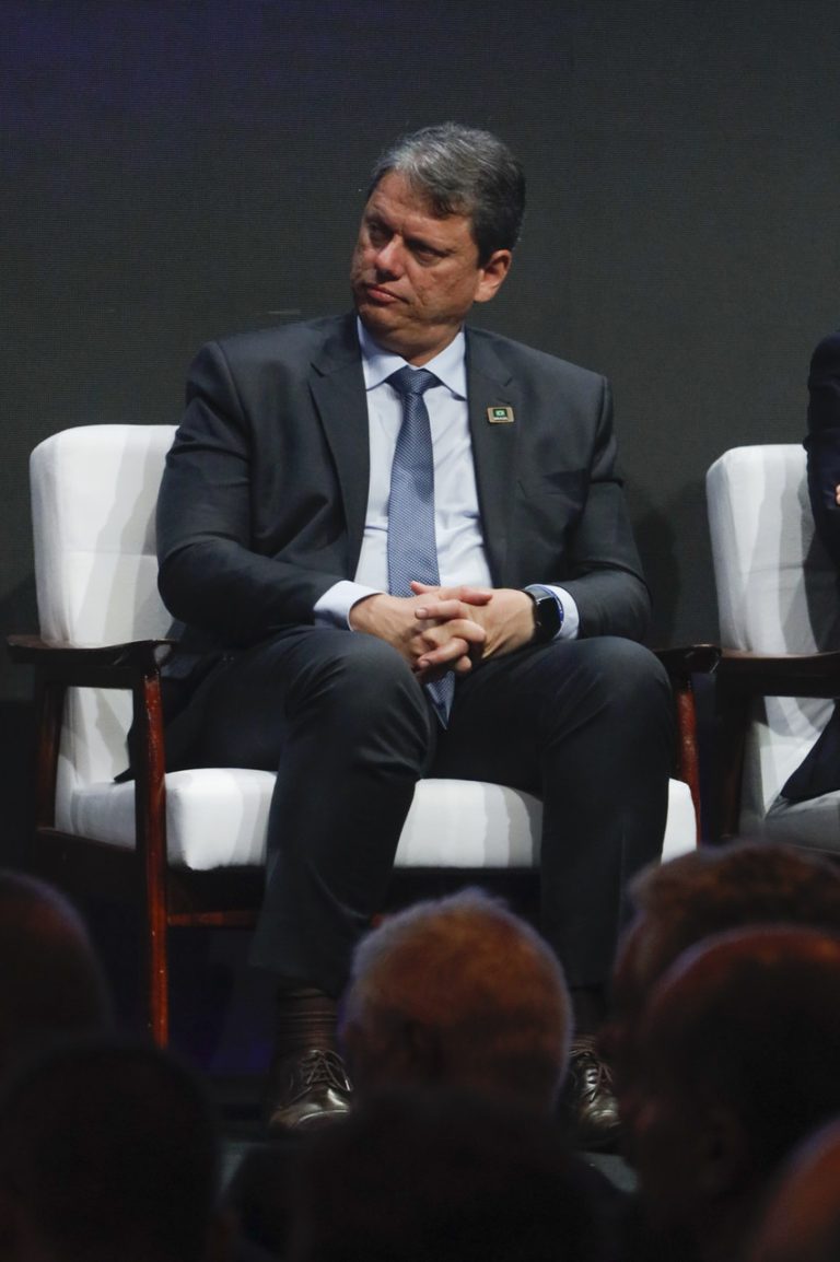 Tarcísio de Freitas no Congresso Aço Brasil
