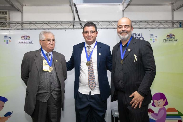 Francisco, Wellington Alves e Bassuma x posse na AGL