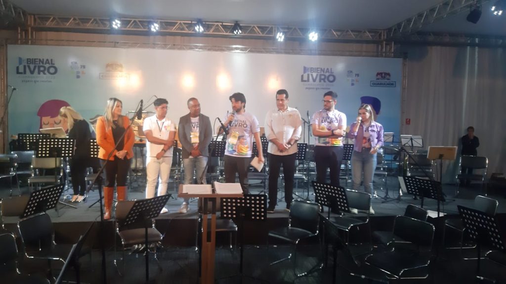 lançamento Bienal do Livro de Guarulhos x Guti