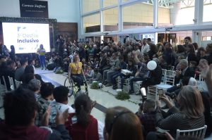 Desfile Inclusivo no Internacional Shopping