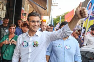 Rodrigo Garcia faz campanha em Rio Claro