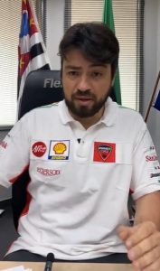 Guti faz live sobre eleição