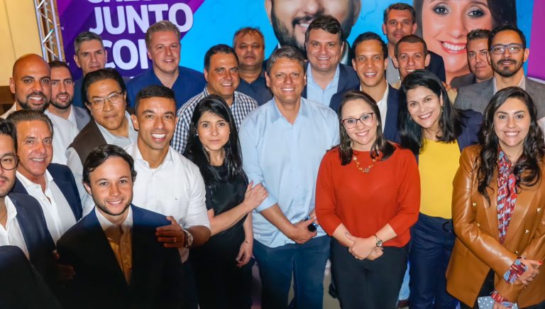 Tarcísio de Freitas recebe apoio do Podemos