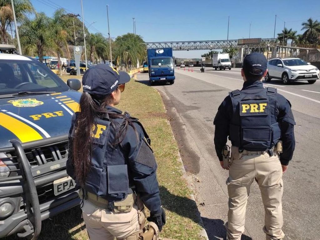 PRF inicia Operação Semana Santa 2023 nas rodovias federais de São Paulo