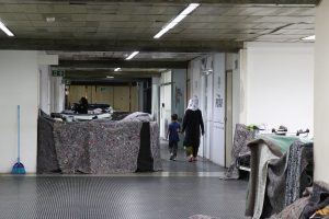 Afegãos acampados no Aeroporto de Guarulhos