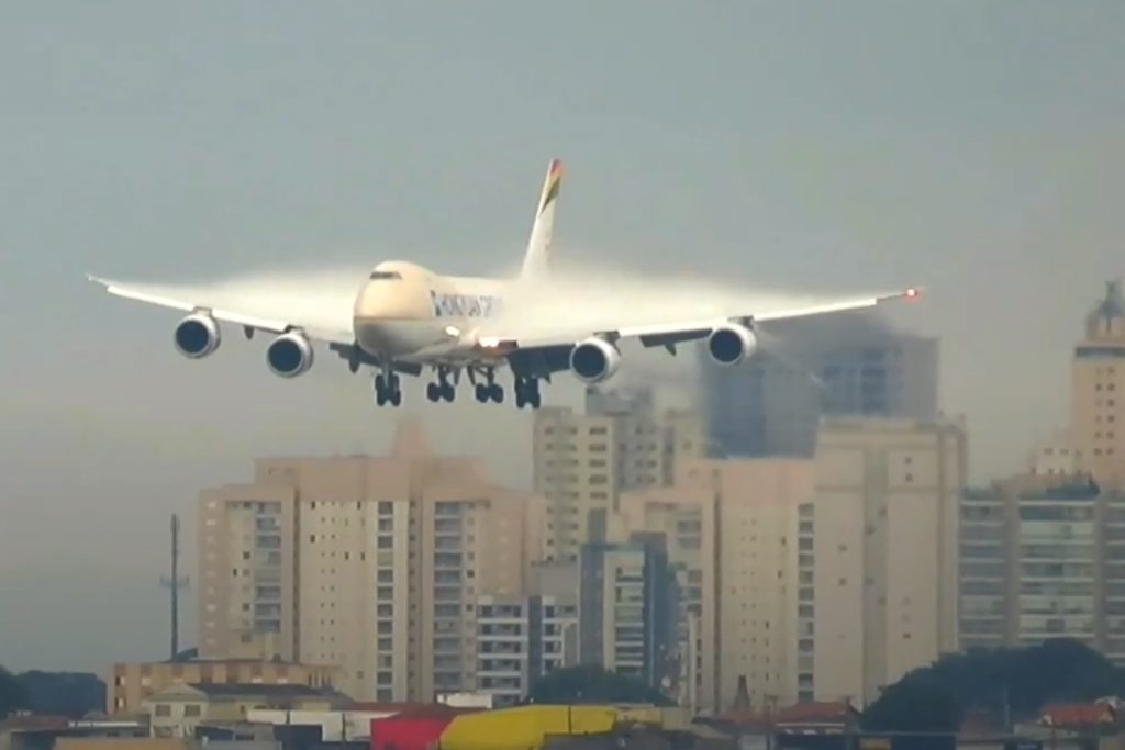 Boeing 747 condensação