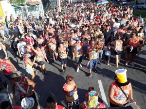 Bloco de rua Fanfarrões, do Carnaval de Guarulhos