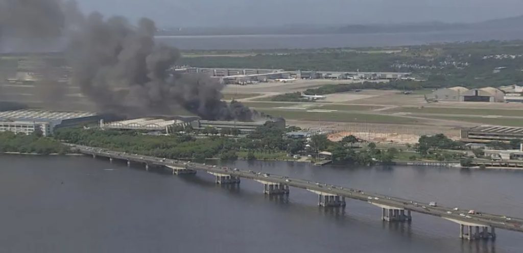 Incêndio no Aeroporto Galeão