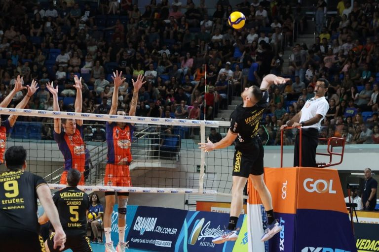 Vôlei Guarulhos x São José