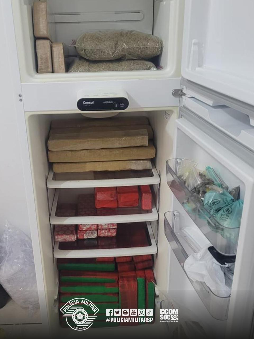 PM localiza 82 kg de drogas em casa no Parque Continental PM localiza 82 kg de drogas em casa no Parque Continental