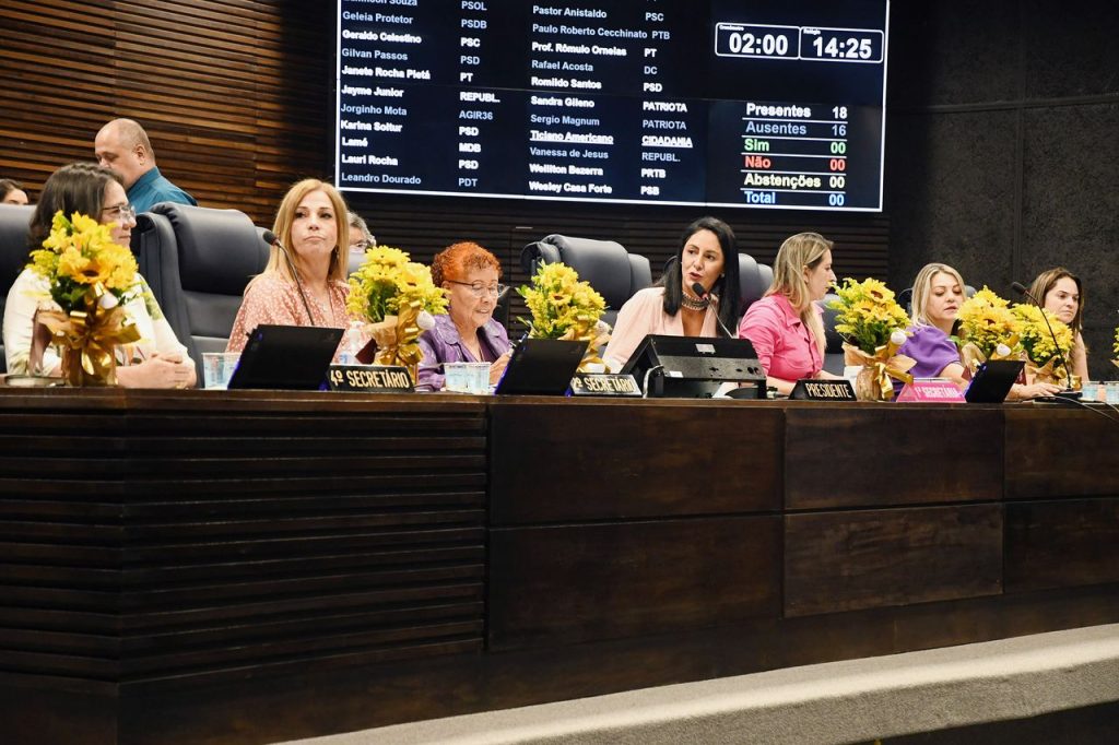Vereadoras comandam Mesa Diretora no Dia Internacional da Mulher