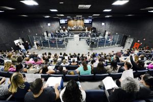 Professores na Câmara de Guarulhos