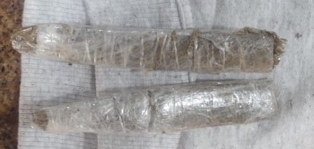 Mulher tenta entrar com droga durante visita em penitenciária no Parque Cecap