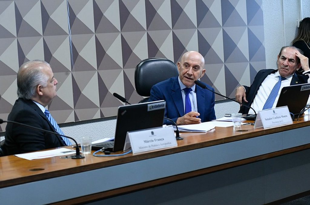 Governo federal debate foto de malas para evitar troca de etiquetas nos aeroportos